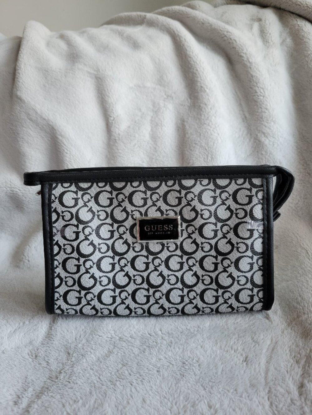 Guess Los Angeles Monogram Makeup Bag — Brand New